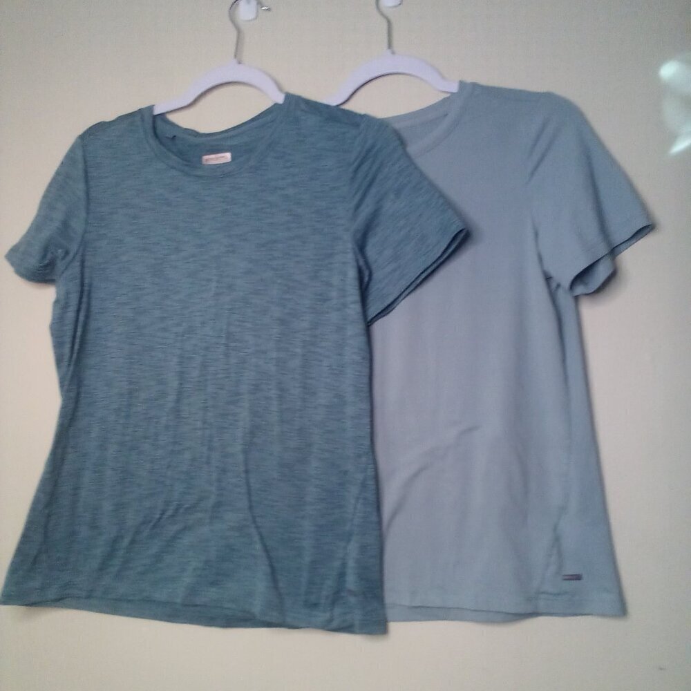 Mondetta Shirt Women S Short Sleeve Lot of 2 Performance Luxury Active Green